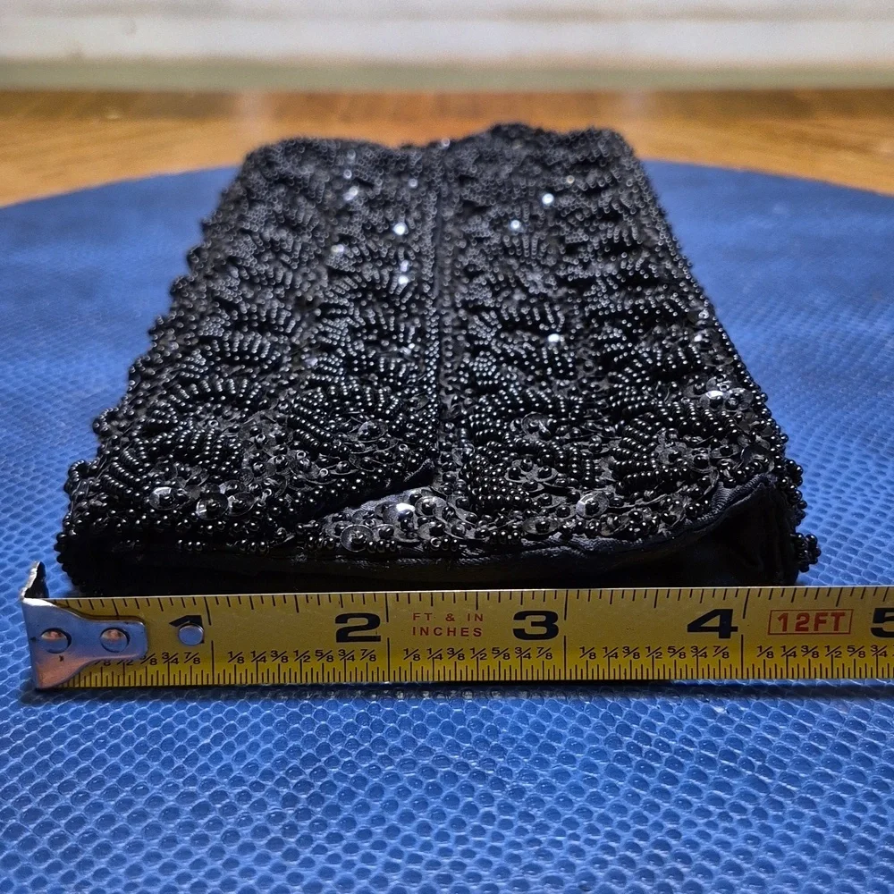 La Regale Elegant Black Beaded Clutch (#709) Made In Hong Kong.from The 50s.
